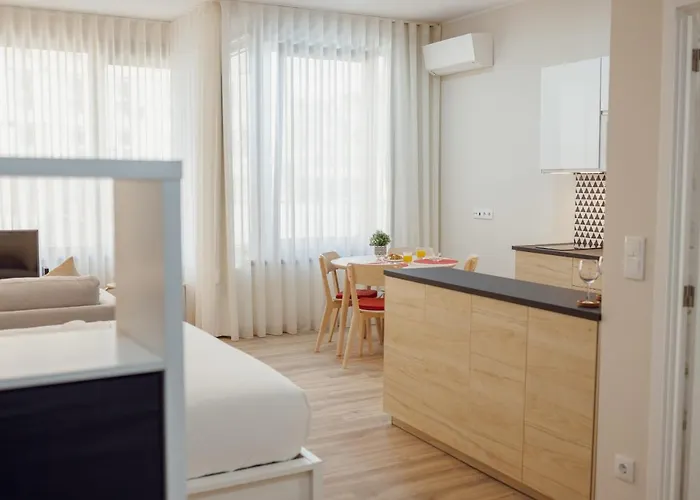 Modern Trindade By Homing * Πόρτο