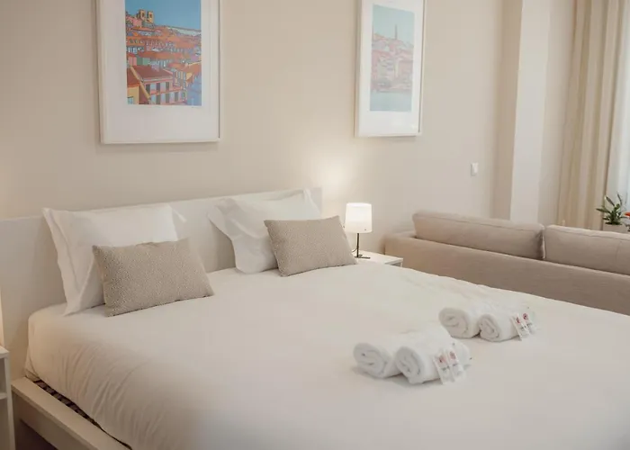 Modern Trindade By Homing Oporto