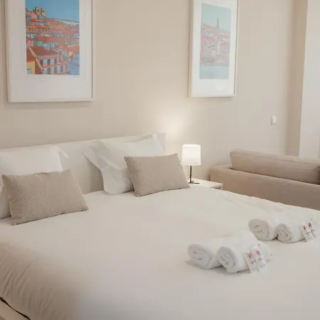 Modern Trindade By Homing Oporto