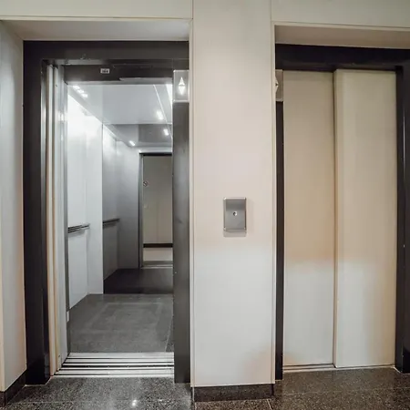 Modern Trindade By Homing * Porto